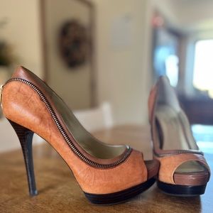 Jessica Simpson NWOB “Ellep” Platform Heels Sz 8